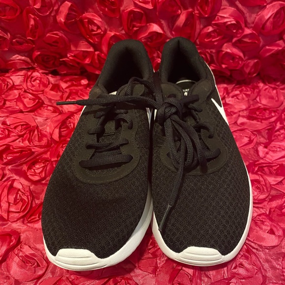 Nike Tanjun Women's - Picture 4 of 9